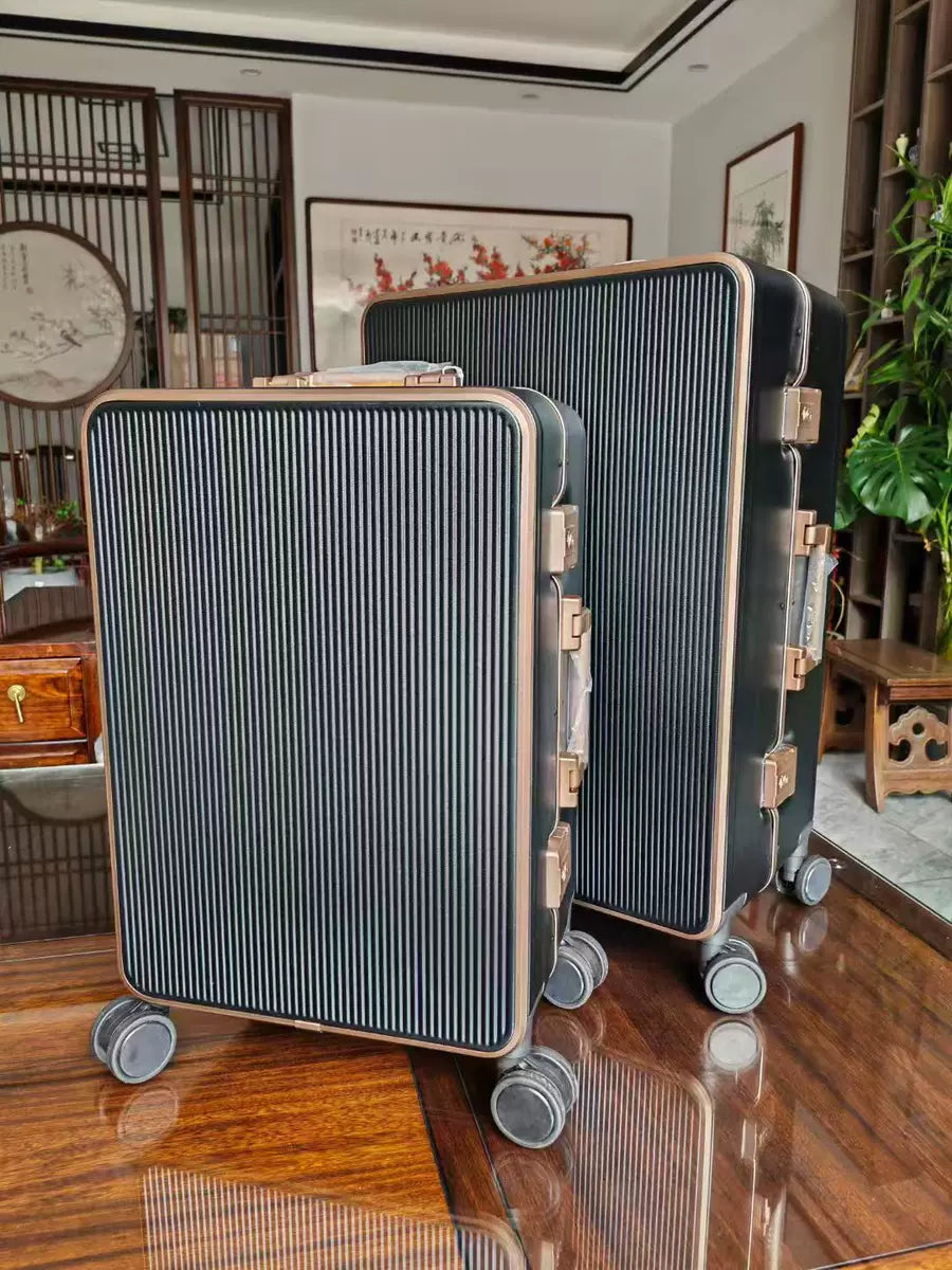 2 piece luxury travel box set - 22, 26inches